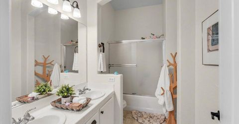 1646 Commonwealth Circle, Reno, NV 89503 Photo