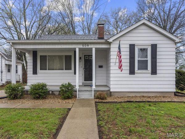 509 N Jefferson Street, Mascoutah, IL 62258