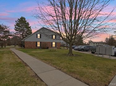 6964 Harvard Lane, CANTON, MI 48187