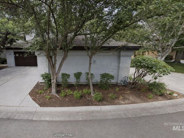 1912 S Springbrook Ln, Boise, ID 83706