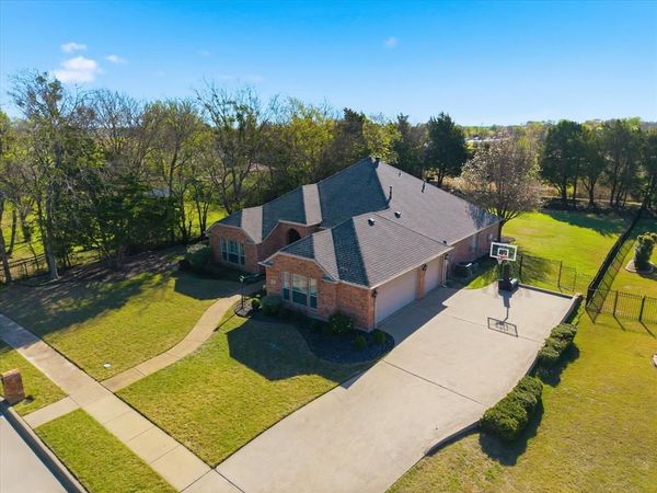 200 Stanford Court, Heath, TX 75032