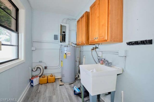 4370 Deleon St , Fort Myers, FL 33901 Photo