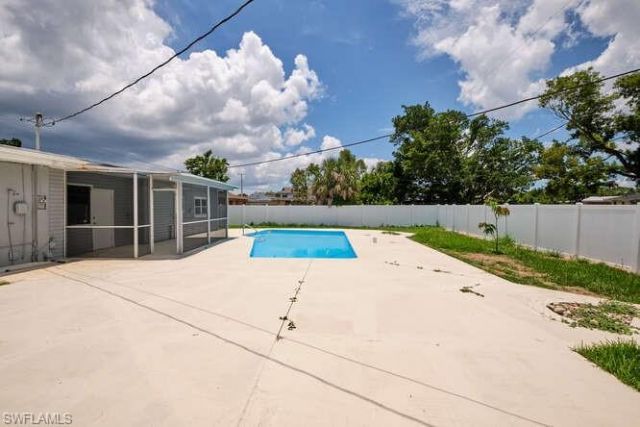 4370 Deleon St , Fort Myers, FL 33901 Photo