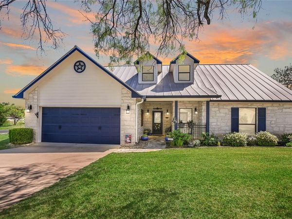 101 Western SPUR, Horseshoe Bay, TX 78657