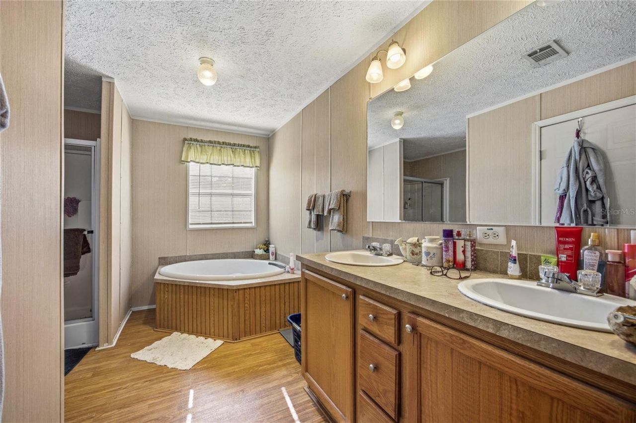 16564 NW 85th Terrace , Fanning Springs, FL 32693 Photo