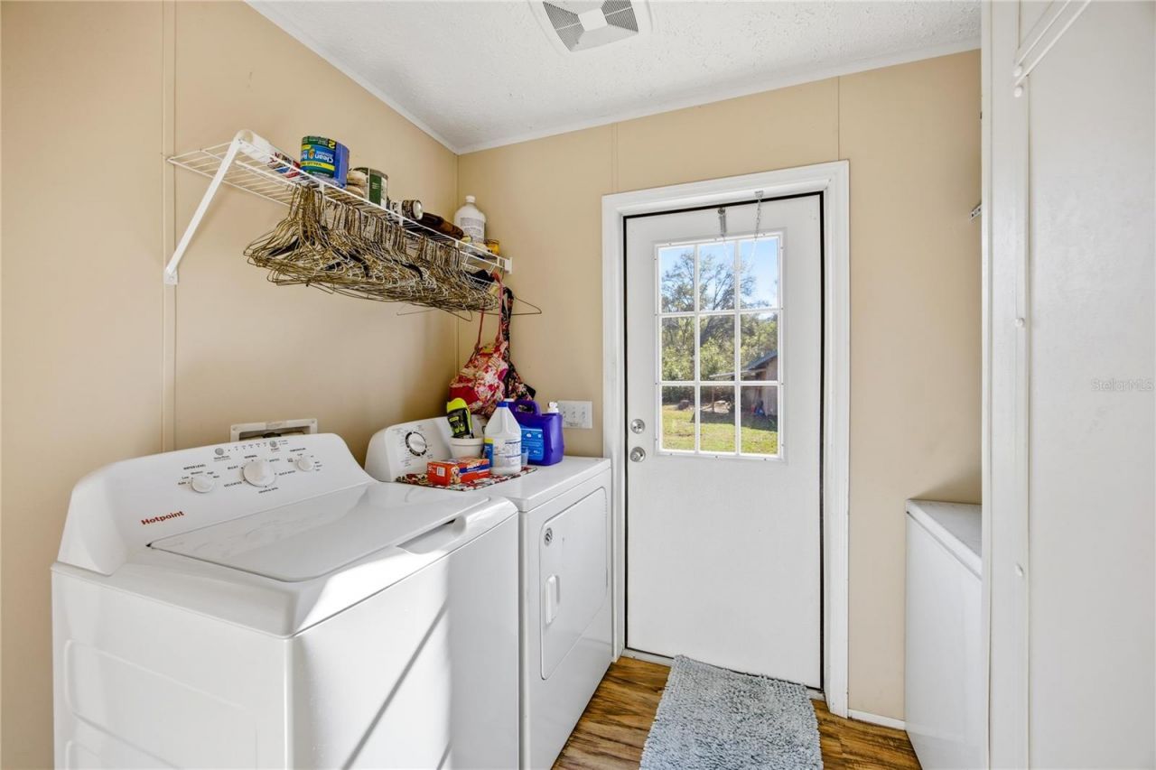 16564 NW 85th Terrace , Fanning Springs, FL 32693 Photo