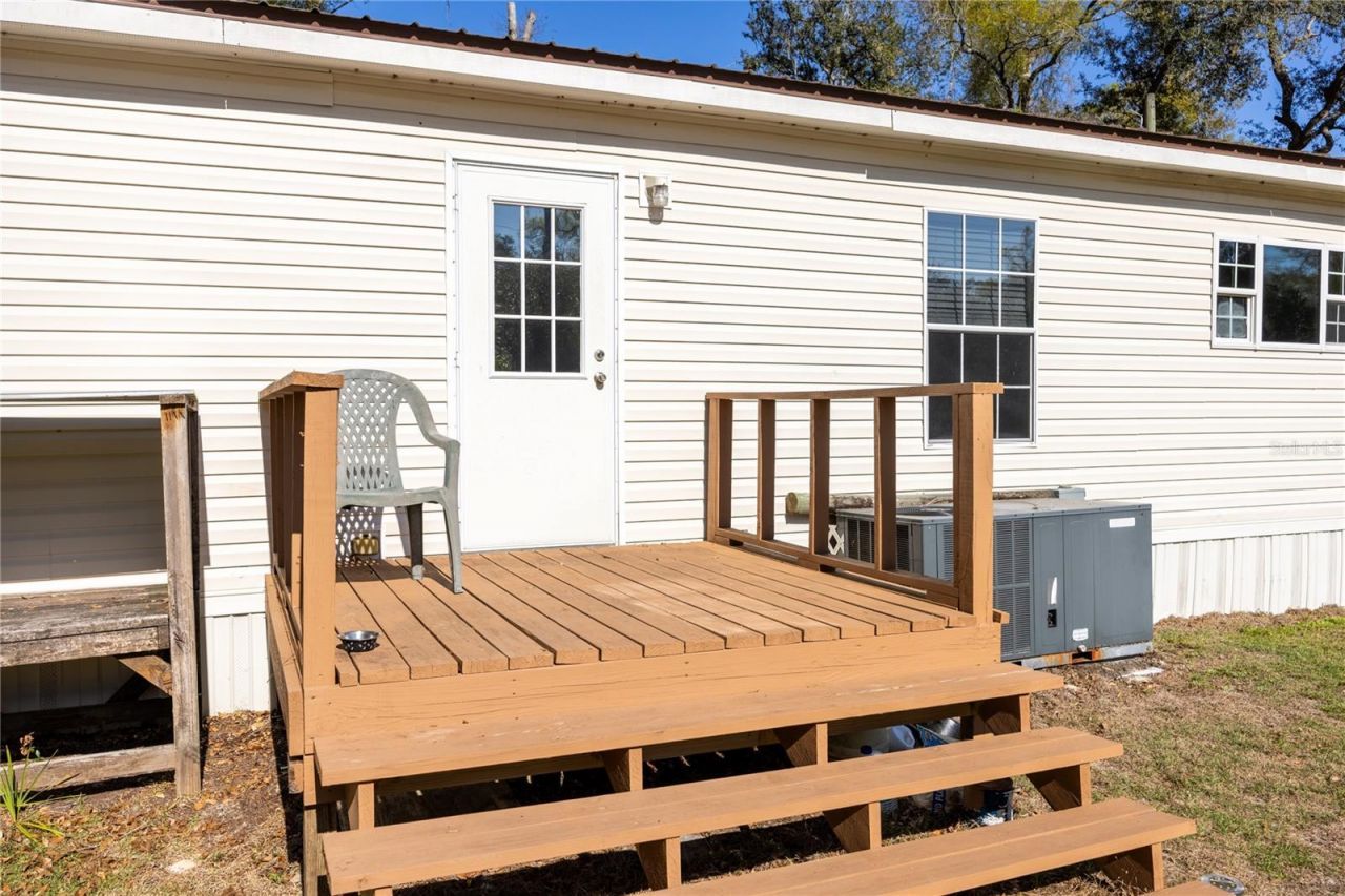 16564 NW 85th Terrace , Fanning Springs, FL 32693 Photo