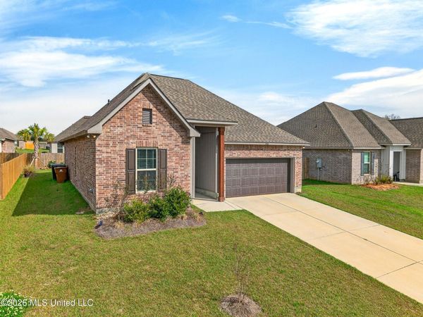 11402 Crystal Lake Drive, Gulfport, MS 39503