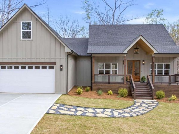 6220 Eagle Court, Gainesville, GA 30506