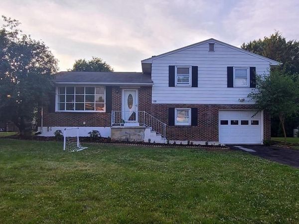 739 HENRY DRIVE , EMMAUS, PA 18049