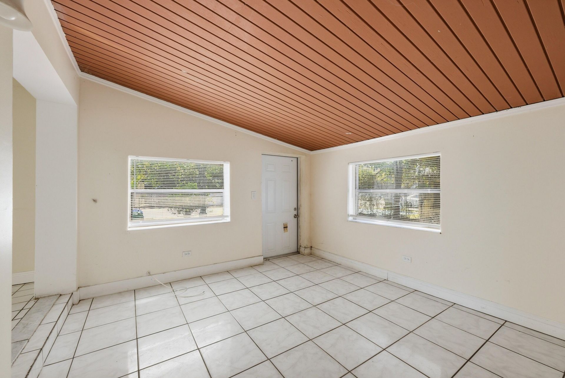 5700 N Miami Avenue, Miami, FL 33127 Photo