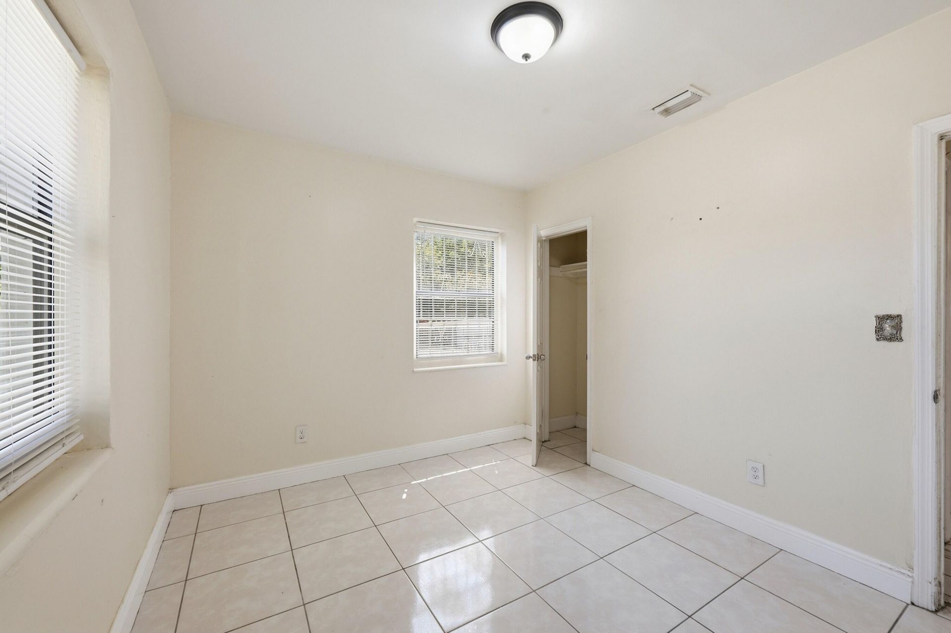 5700 N Miami Avenue, Miami, FL 33127 Photo