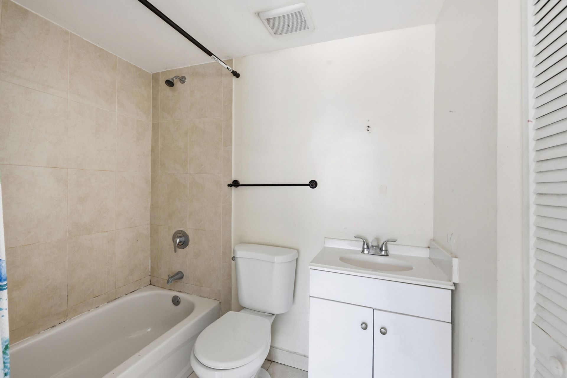 5700 N Miami Avenue, Miami, FL 33127 Photo