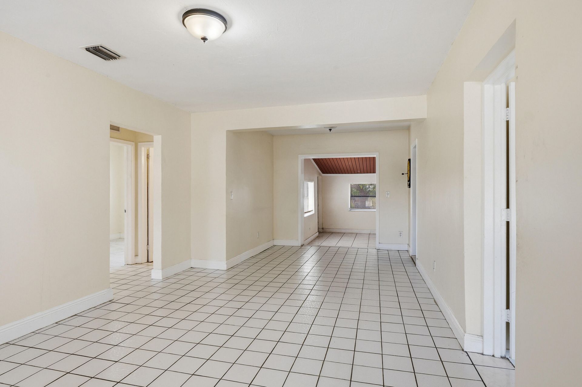 5700 N Miami Avenue, Miami, FL 33127 Photo