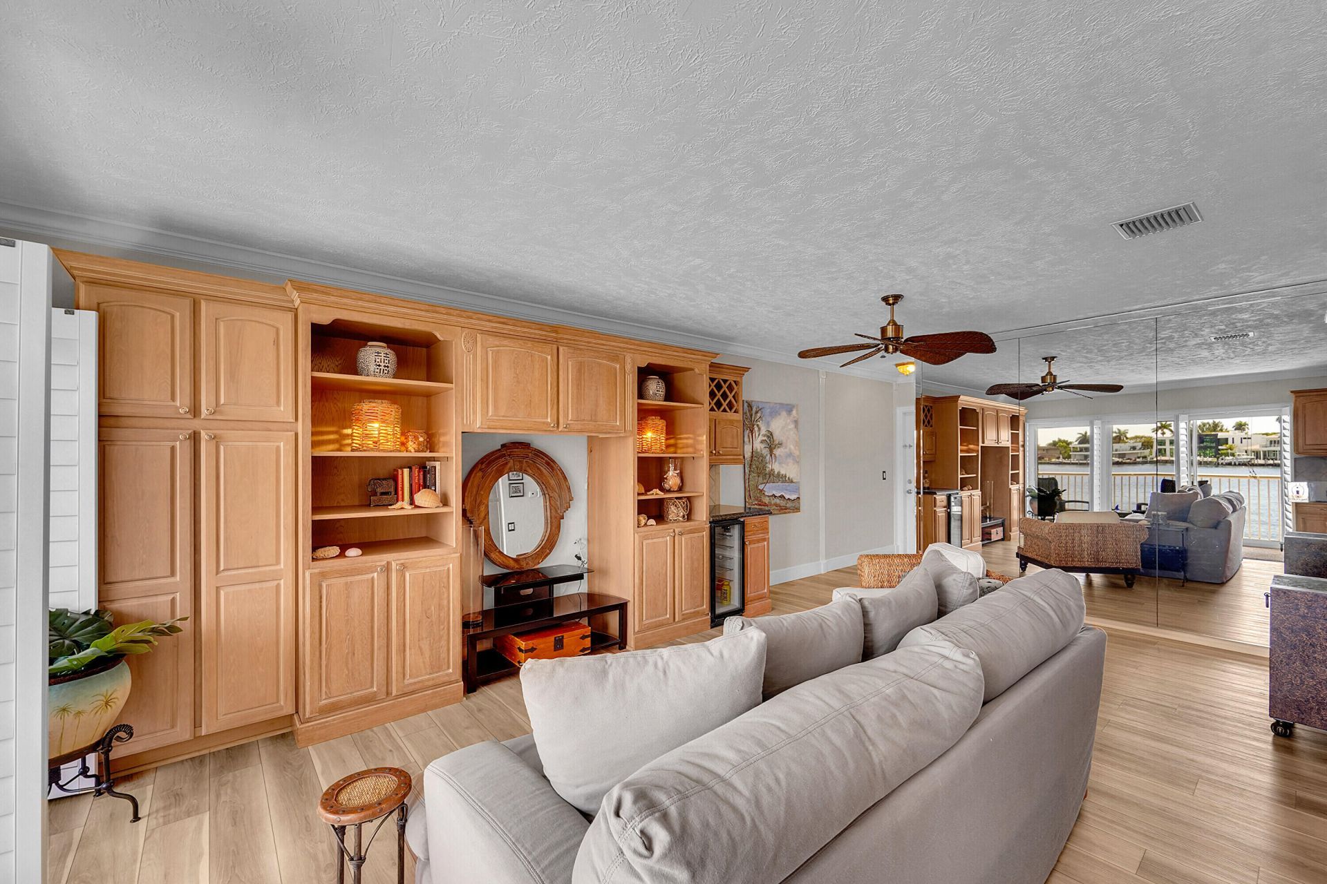 1201 S Riverside Drive, Unit 201, Pompano Beach, FL 33062 Photo