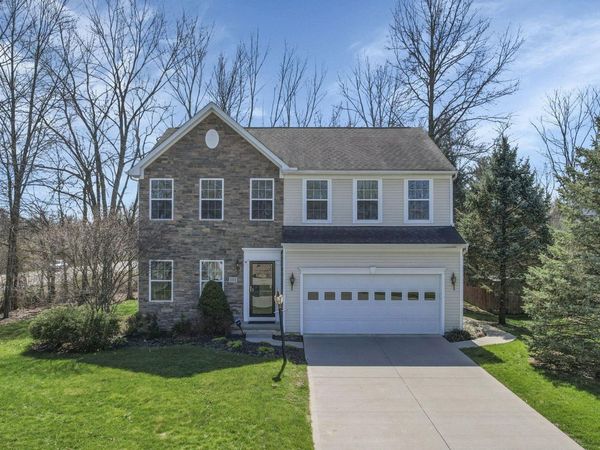 101 Longwood Crossing Boulevard, Etna, OH 43062