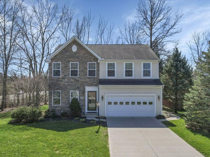 101 Longwood Crossing Boulevard, Etna, OH 43062 Photo 1