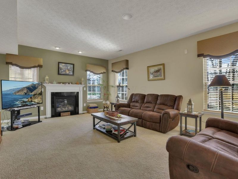 101 Longwood Crossing Boulevard, Etna, OH 43062 Photo 13