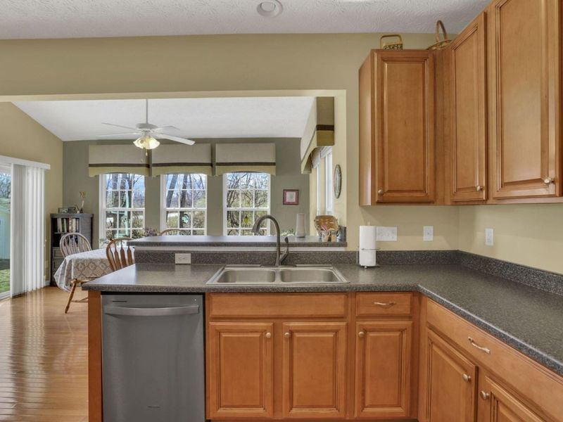 101 Longwood Crossing Boulevard, Etna, OH 43062 Photo 19