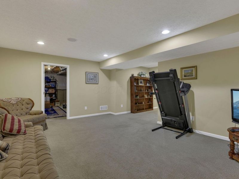 101 Longwood Crossing Boulevard, Etna, OH 43062 Photo 46