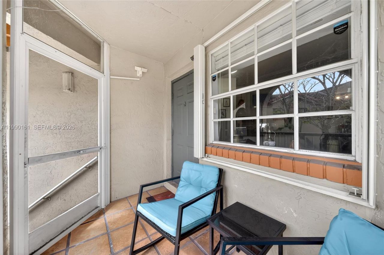 365 SW 86th Ave , Unit 201, Pembroke Pines, FL 33025 Photo