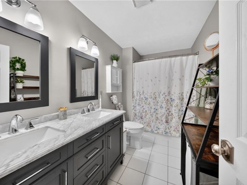 425 N Broadway Street, Medina, OH 44256 Photo 23