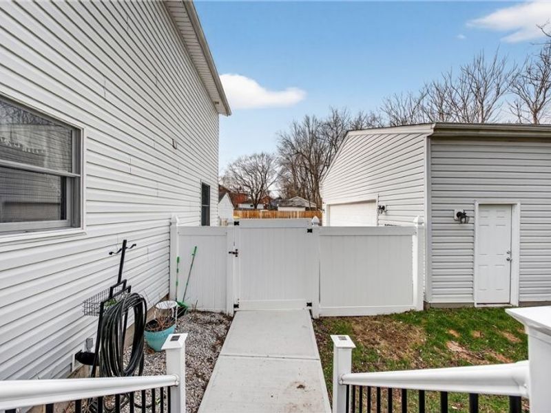 425 N Broadway Street, Medina, OH 44256 Photo 39