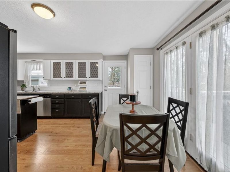 425 N Broadway Street, Medina, OH 44256 Photo 6