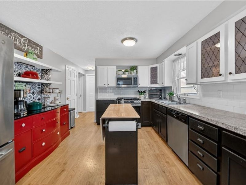 425 N Broadway Street, Medina, OH 44256 Photo 8