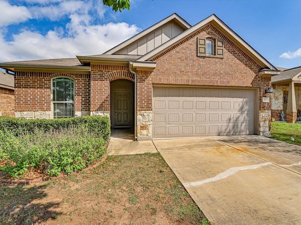 265 Shale CIR, Buda, TX 78610