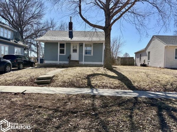 424 11th Street, Manning, IA 51455