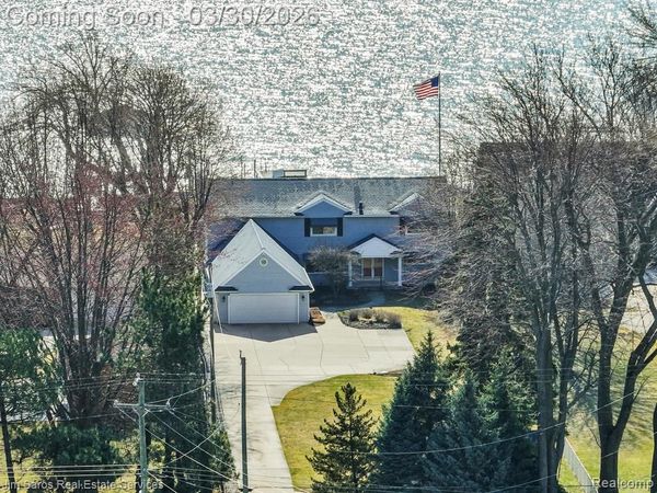 32830 JEFFERSON Avenue, St. Clair Shores, MI 48082