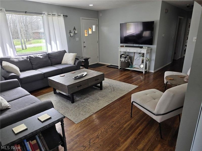 3385 Hemphill Road, Norton, OH 44203 Photo 2