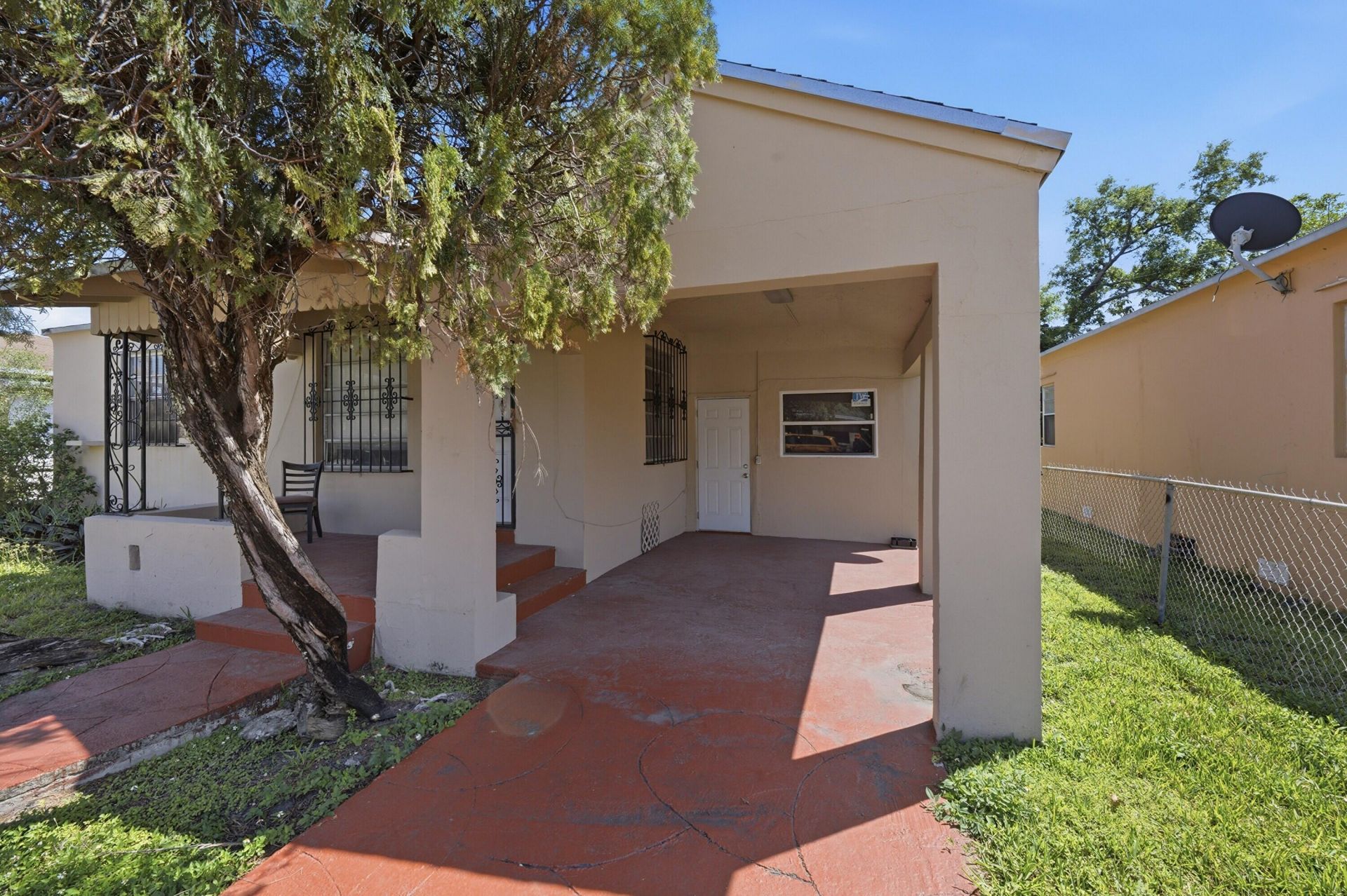 874 NW 74th Street, Miami, FL 33150 Photo