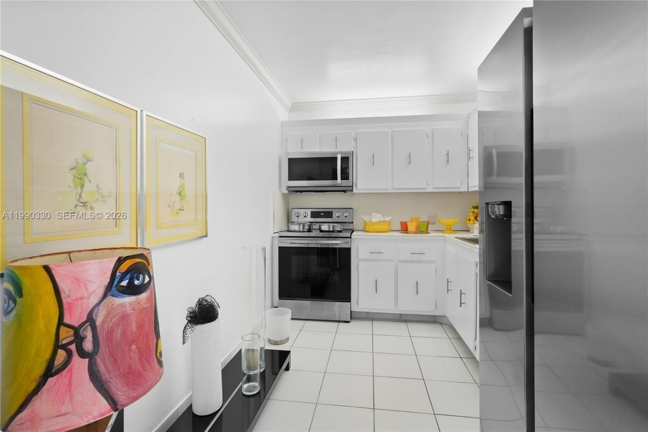 20301 W Country Club Dr , Unit 1226, Aventura, FL 33180 Photo