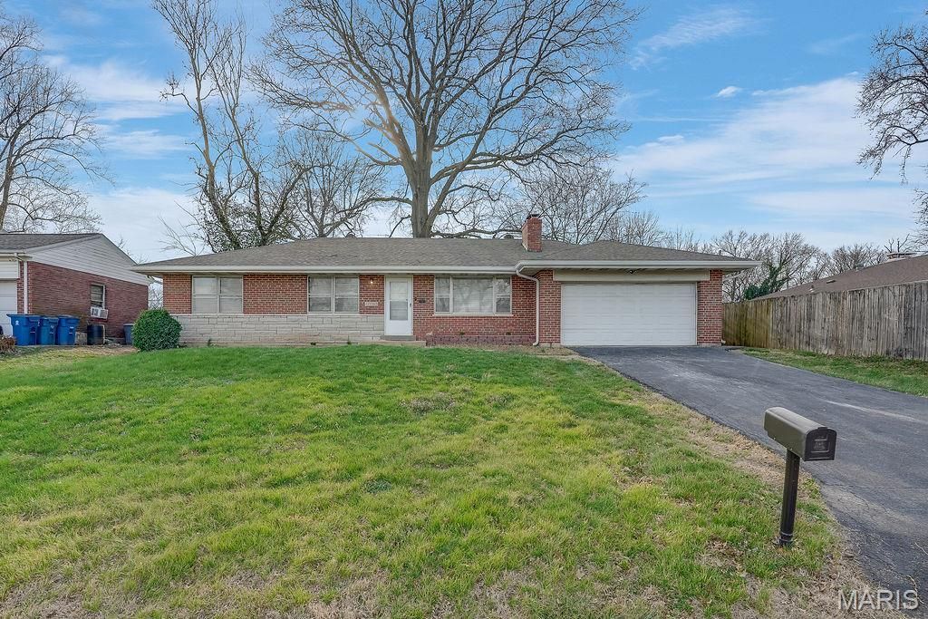 10065 Denness Drive, Riverview, MO 63137 Main Photo