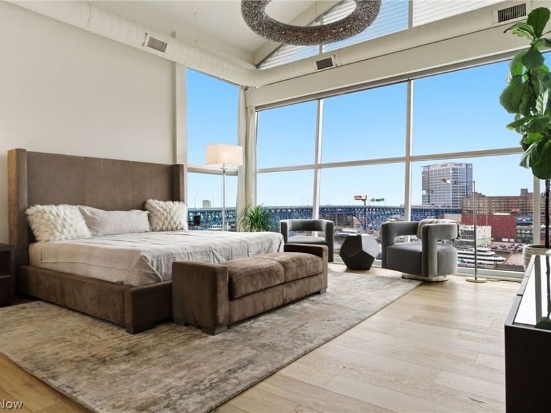 1237 Washington Avenue, Unit 1207, Cleveland, OH 44113 Photo 3