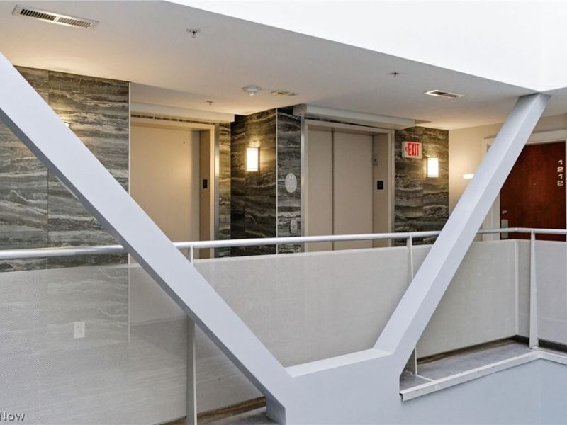 1237 Washington Avenue, Unit 1207, Cleveland, OH 44113 Photo 39