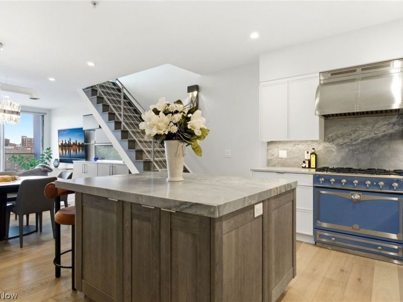 1237 Washington Avenue, Unit 1207, Cleveland, OH 44113 Photo 5