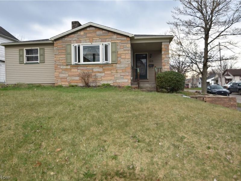 189 Center Street, Struthers, OH 44471 Photo 1