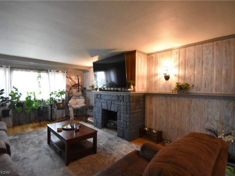 189 Center Street, Struthers, OH 44471 Photo 12