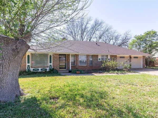 2102 Woodridge Drive , Abilene, TX 79605