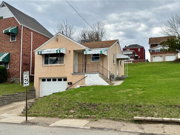 418 Baker Ave, Clairton, PA 15025