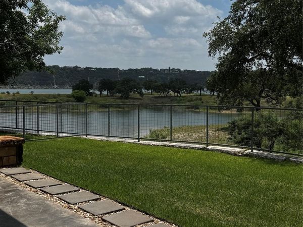 2217 Seabiscuit CV, Unit 105, Spicewood, TX 78669