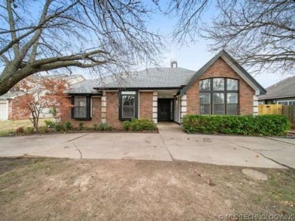 6331 S 90th East Court , Tulsa, OK 74133