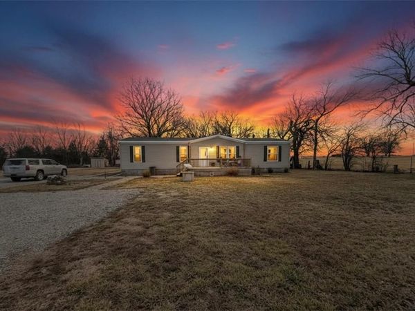 19525 50th Road, Parsons, KS 67357
