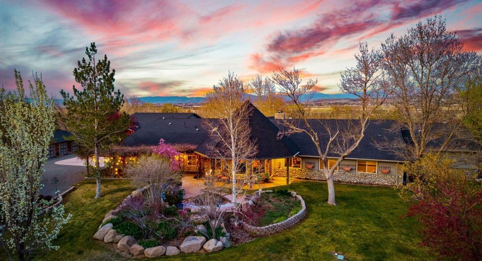 951 Riverview Drive, Gardnerville, NV 89460 Photo