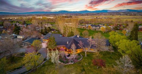 951 Riverview Drive, Gardnerville, NV 89460 Photo