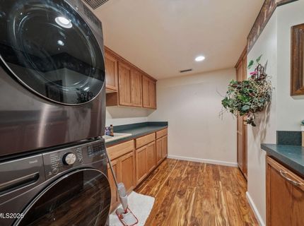 951 Riverview Drive, Gardnerville, NV 89460 Photo