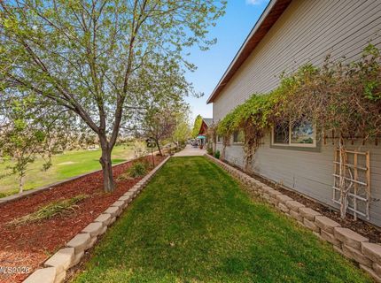 951 Riverview Drive, Gardnerville, NV 89460 Photo